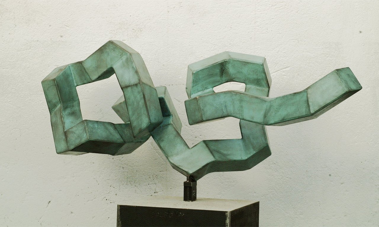 Scultura di Dolfo esposta